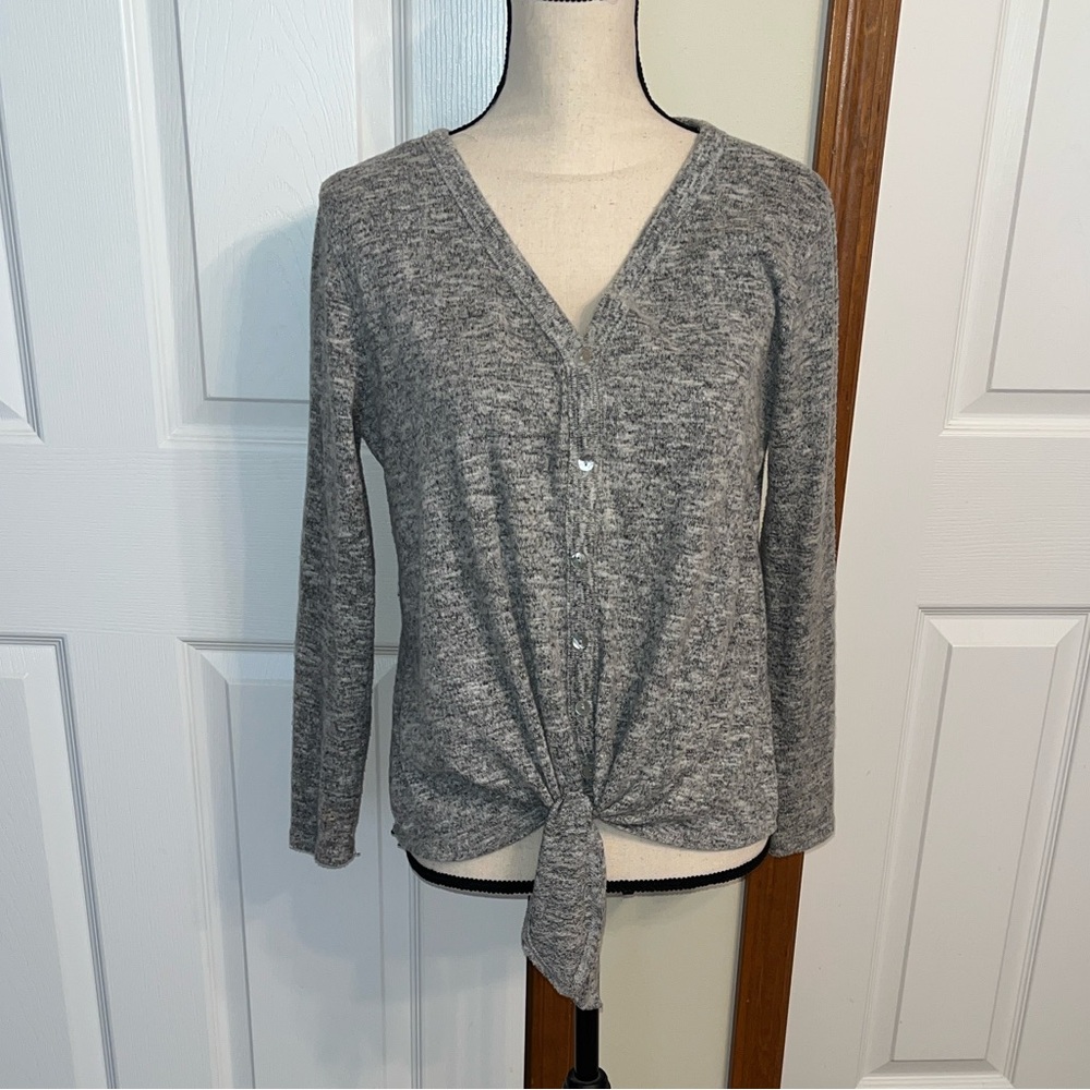 Kim & Cami Grey Long Sleeve Top